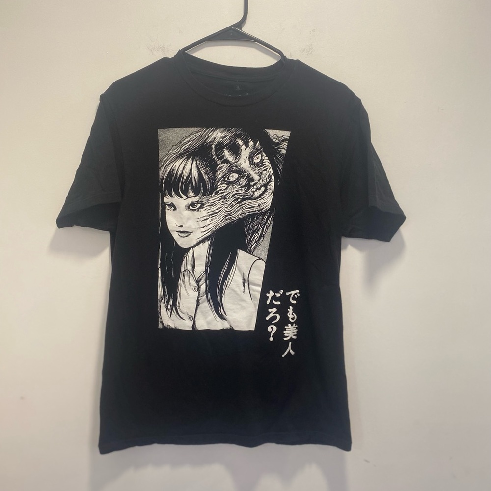 Hot topic t shirt